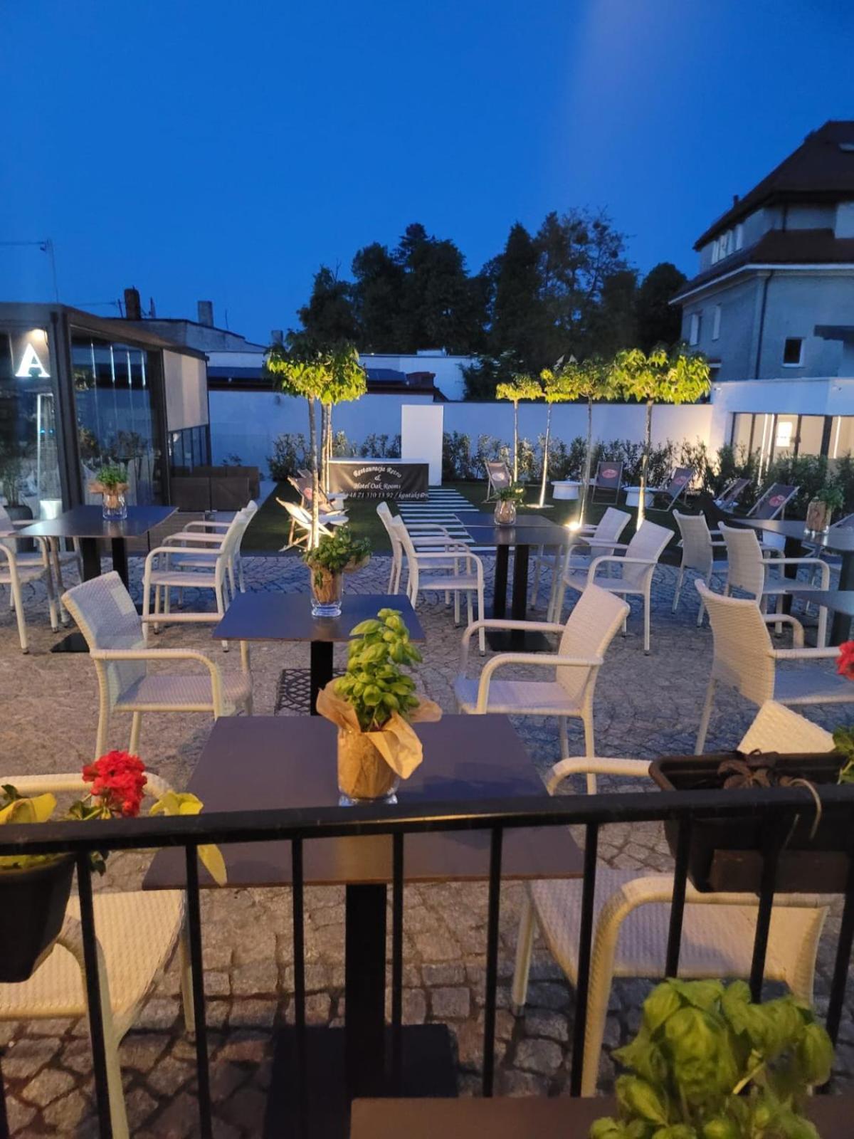 Oak Rooms Oborniki Śląskie Екстериор снимка