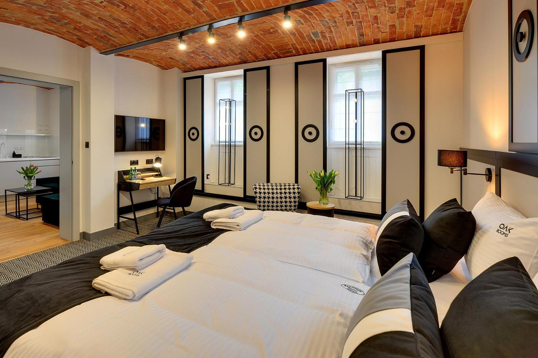 Oak Rooms Oborniki Śląskie Екстериор снимка