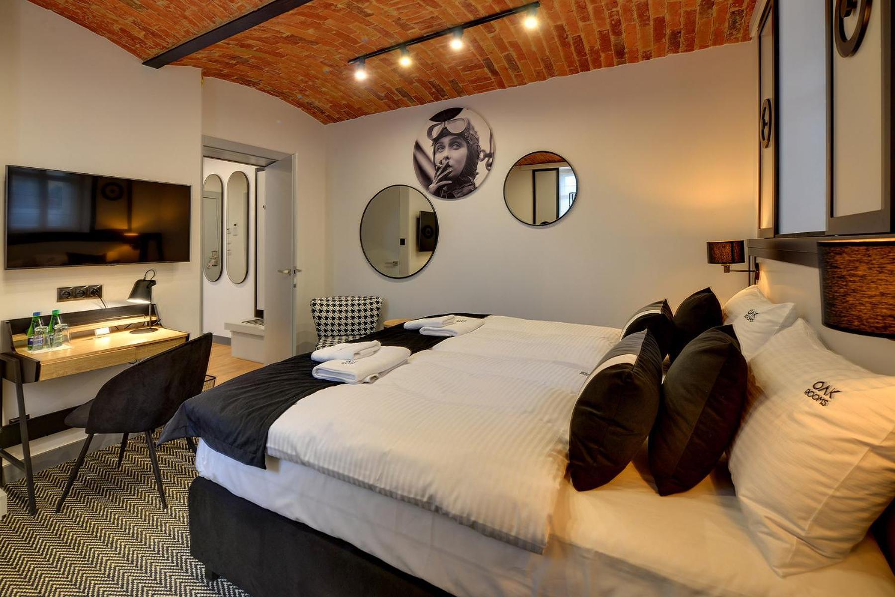 Oak Rooms Oborniki Śląskie Екстериор снимка